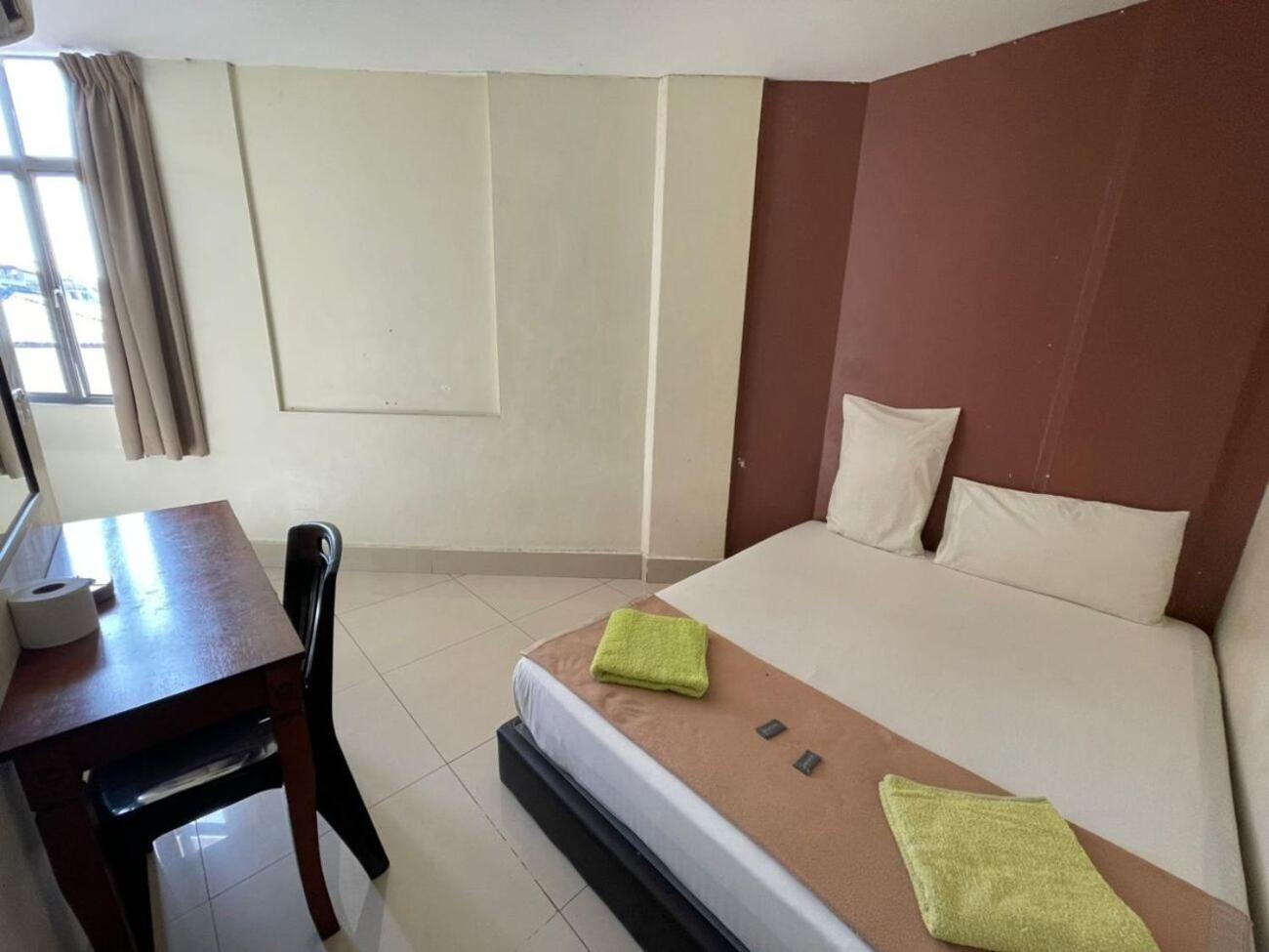 Sv Andalas Hotel Klang Eksteriør billede